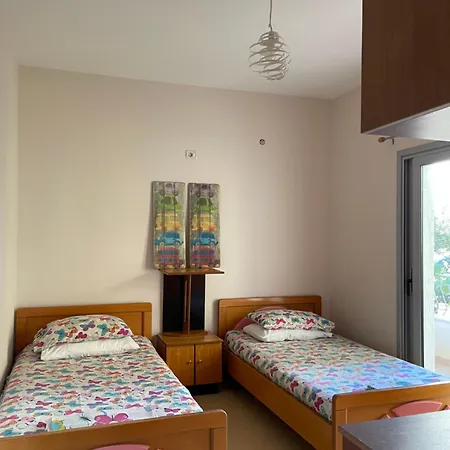 Travellers * Sarandë