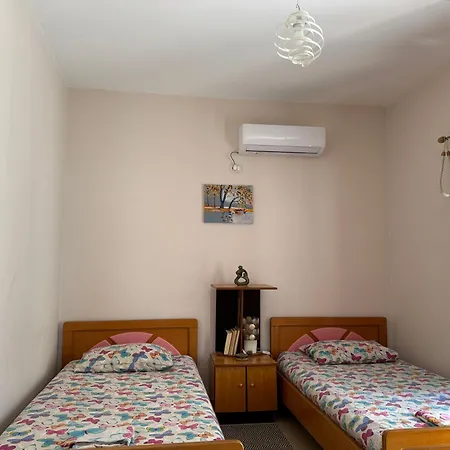 Travellers منزل للإقامة *