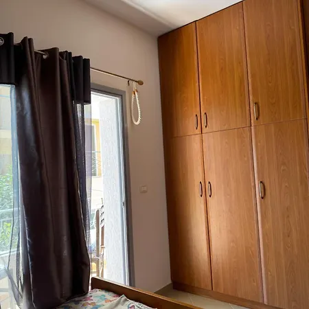 Travellers * Sarandë